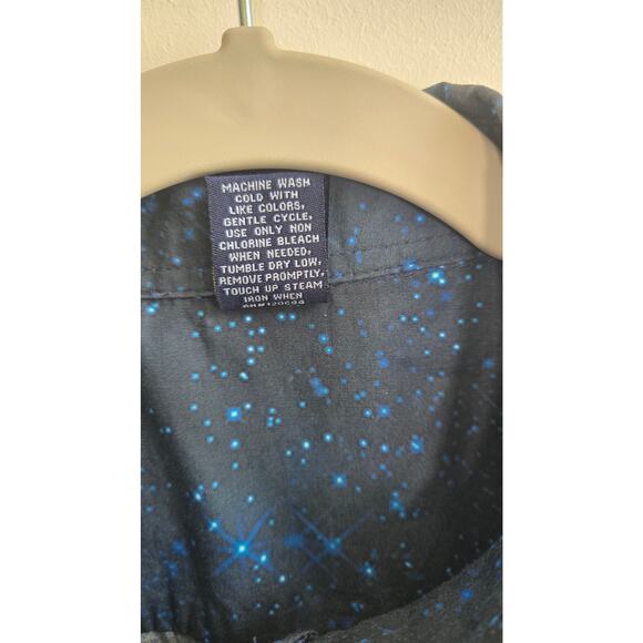 Hot Topic Dr. Who Men's Time Machine Button Down Shirt. Size Small. - Picture 6 of 8